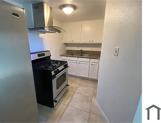 1520 S Casino Center Blvd #29 — Photo 17
