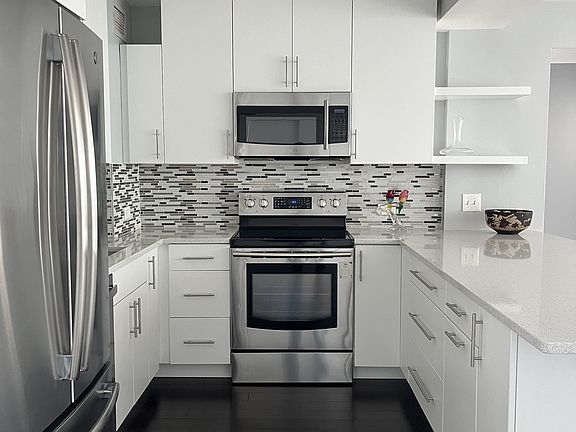 2nd image of 3600 N Lake Shore Dr APT 1415