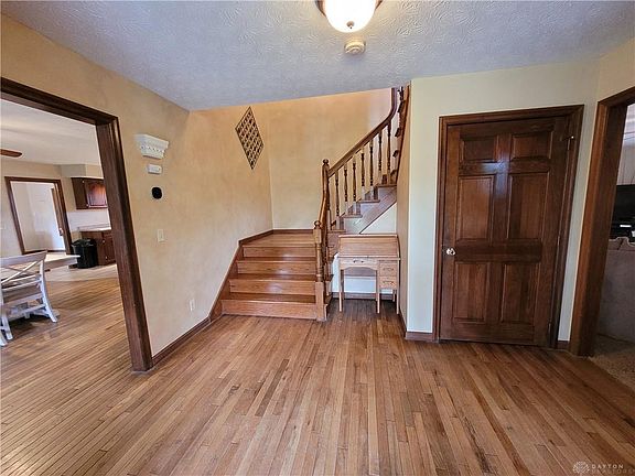 2nd image of 6876 Jonetta St