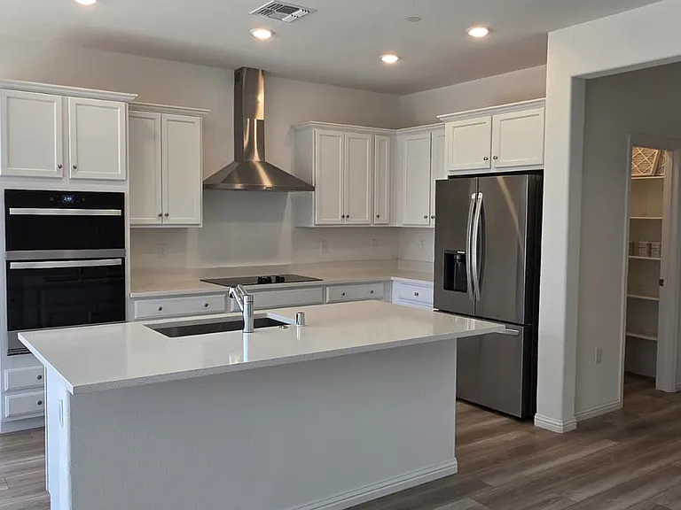 1572 Halo Pl — Photo 6
