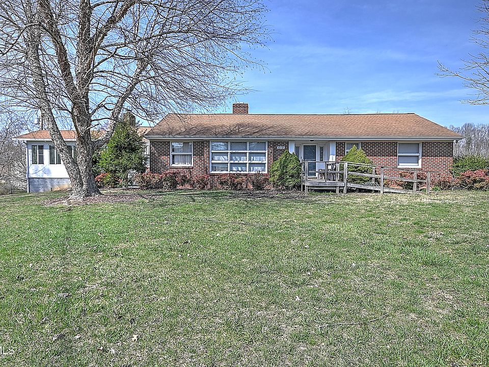 1st image of 619 Rock Springs Dr