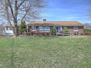 619 Rock Springs Dr, Kingsport, TN 37664