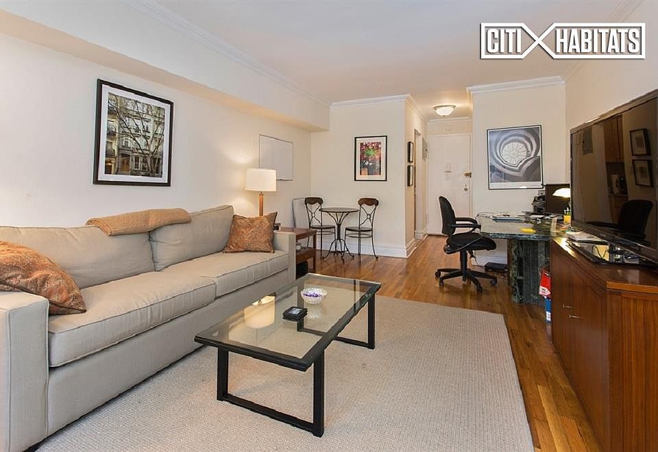2nd image of 22 W 14th St #5HN