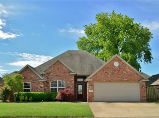 1260 Medway Ln, Centerton, AR 72719