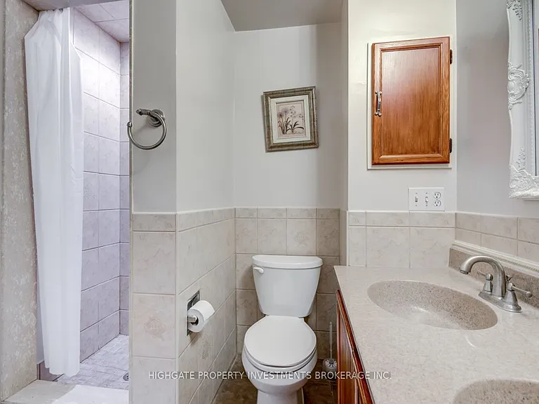 913 Dyer Ct — Photo 17