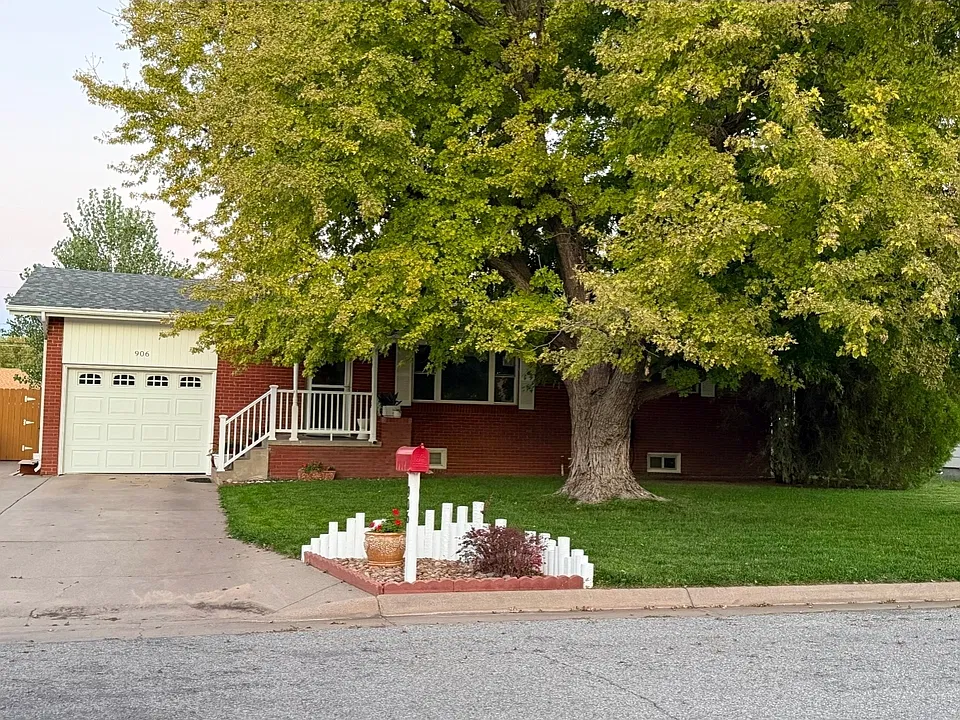 906 Otero Ave