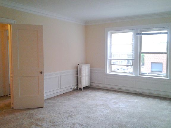 3rd image of 2335 N Commonwealth Ave Ste 1