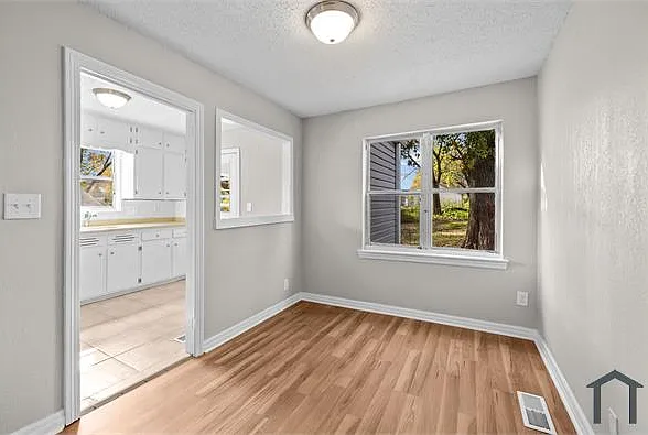 7404 Paris Ave — Photo 13