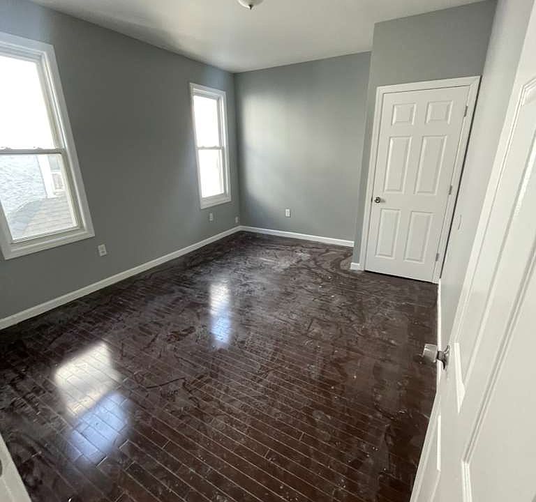 1st image of 29 Farley Ave #3F