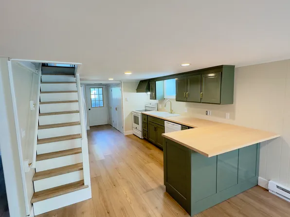 10 1/2 Old Orchard Rd #B, Saco, ME 04072
