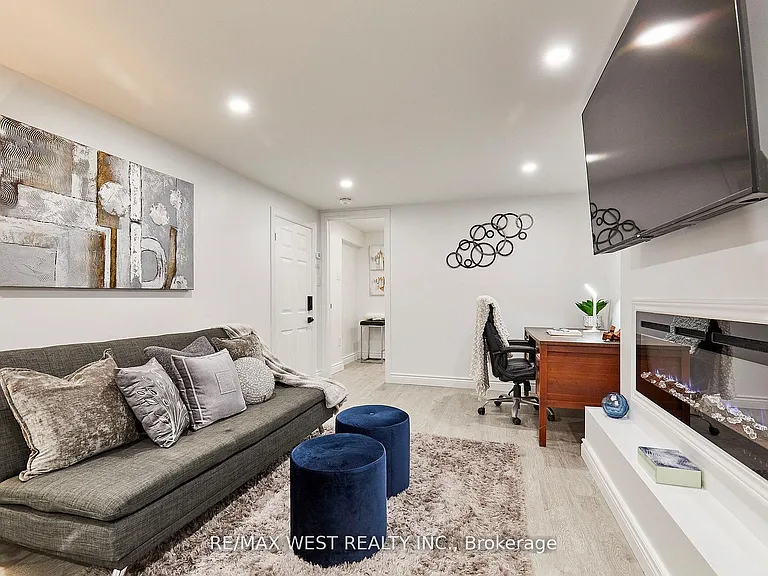 67 Hobbs Dr #BASEMENT — Photo 15