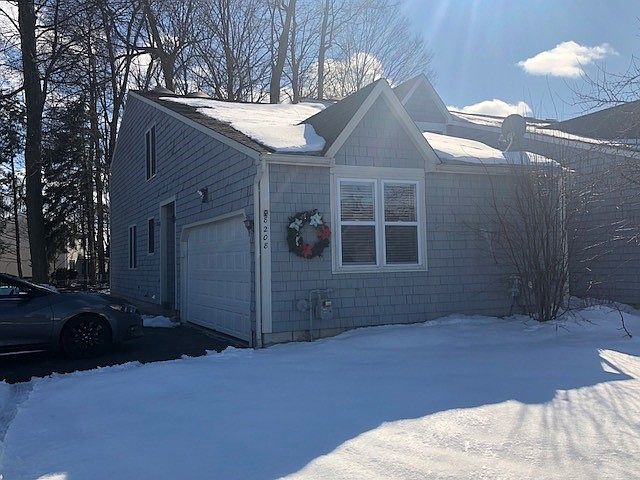 1st image of 8208 Beehive Cir