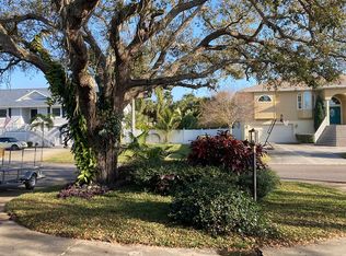 6502 Mockingbird Way S, Saint Petersburg, FL 33707