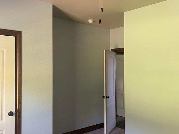 2nd image of 1020 E Adams Ave
