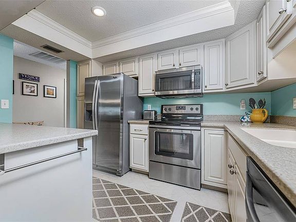 4th image of 1211 Capri Isles Blvd APT 42