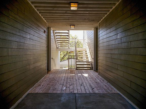 3rd image of 8421 Callabee Way Unit 3