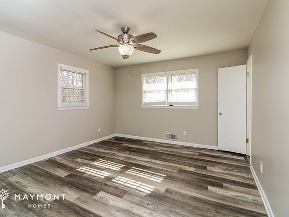 3rd image of 4970 Horton Pl