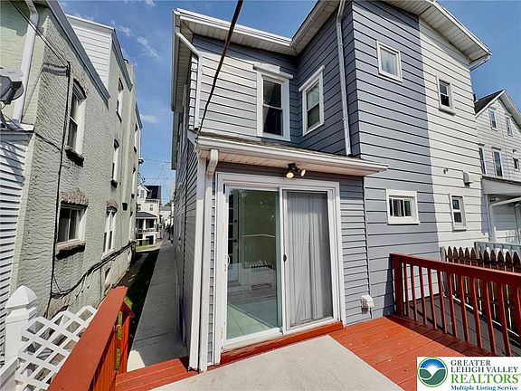 4th image of 642 Sherman St