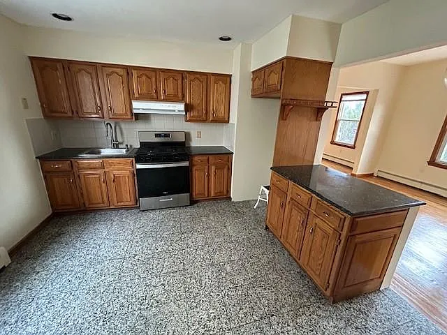 3 bed, 992 sqft, $2,850 — Photo 4