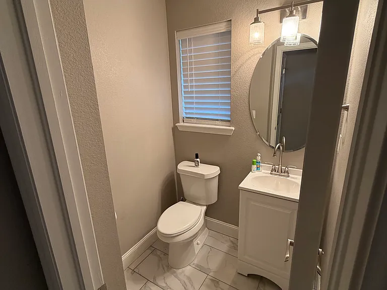 374 Willowick Cir — Photo 16