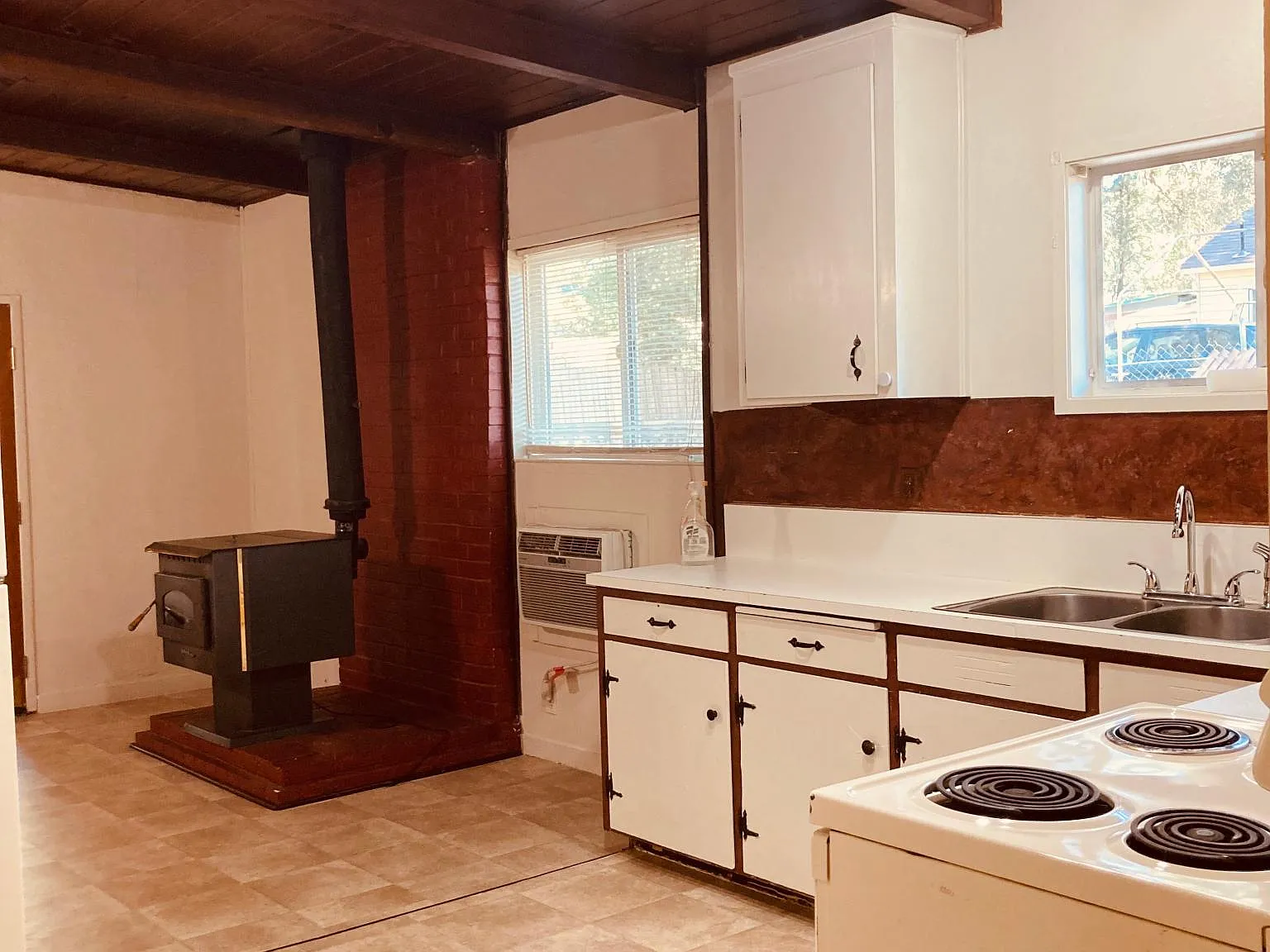 4080 Arnold Ave — Photo 3