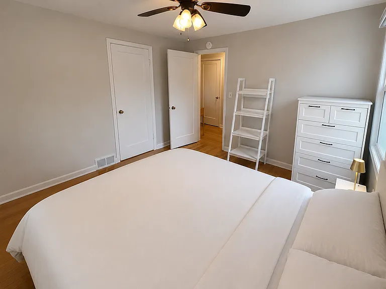 Master bedroom (main floor)