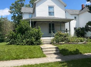 110 E Benton St, Wapakoneta, OH 45895