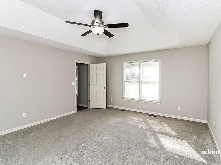 250 Sadler Dr — Photo 11
