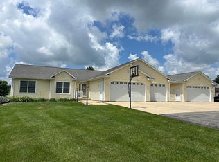 32445 Vail Ave, New Hartford, IA 50660
