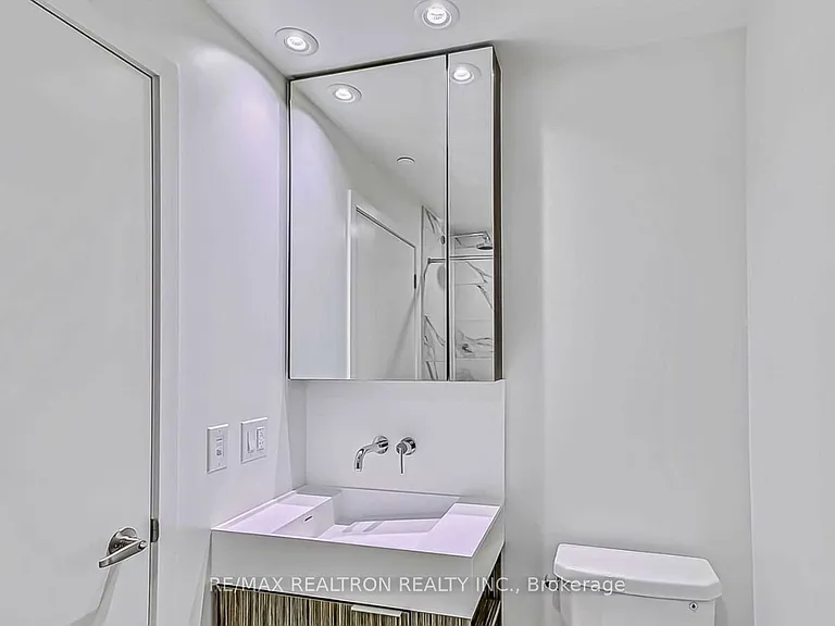 20 Richardson St #616 — Photo 15