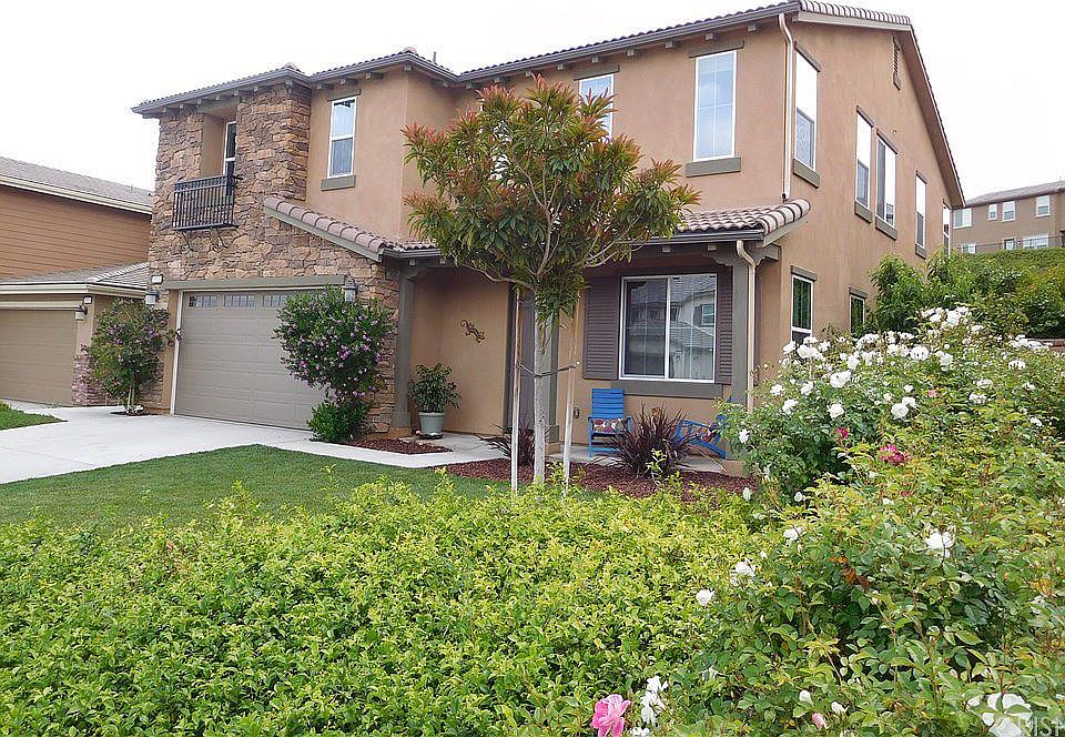 1st image of 29110 N West Hills Dr