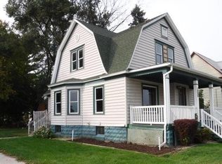 914 Garfield Ave, Bay City, MI 48708