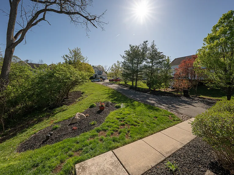 903 Maplewood Dr — Photo 51