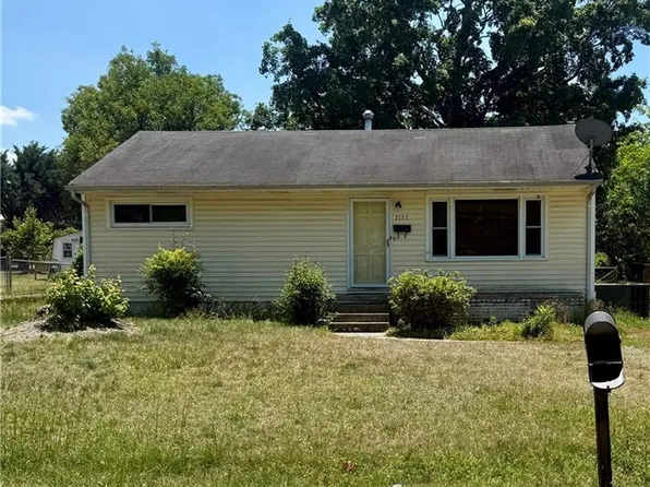 2137 Roger St, Burlington, NC 27217
