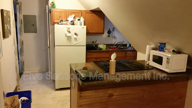 Studio, 1.0 bath, 450 sqft, $1,500 — Photo 4