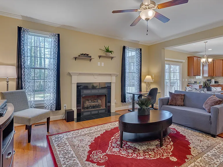 320 Lawrence Rd — Photo 13