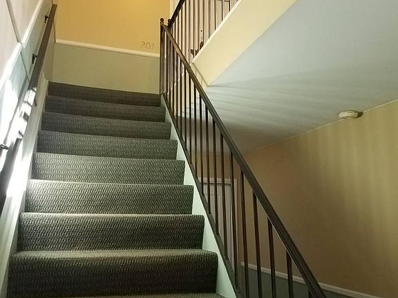 2nd image of 655 Randolph St APT 202