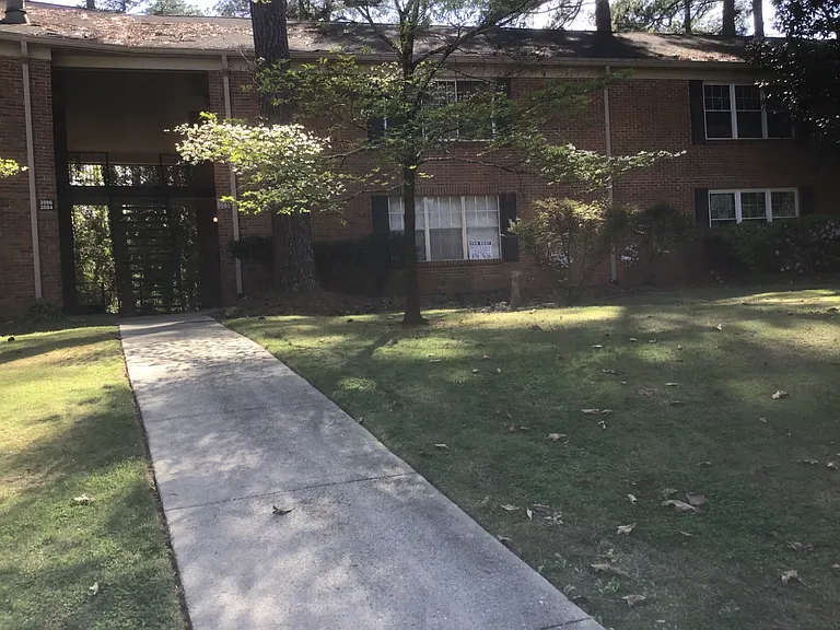 2080 Montreat Cir — Photo 15