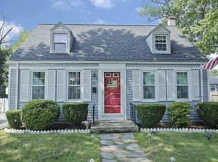 11 Balfour Dr, Springfield, MA 01118