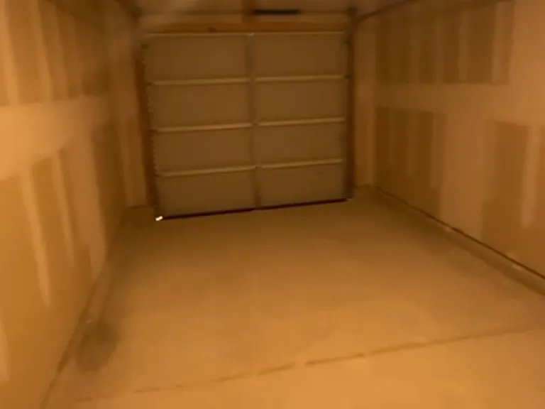 1 car garage