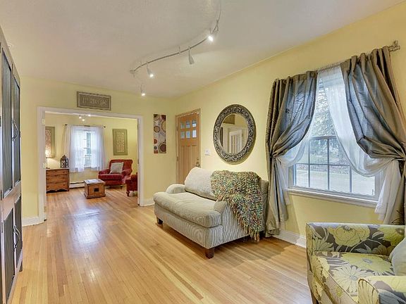 5th image of 3507 Upton Ave N