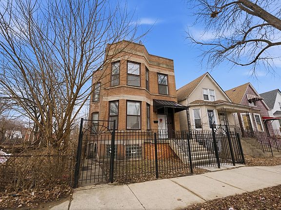 2nd image of 7242 S May St Floor 2