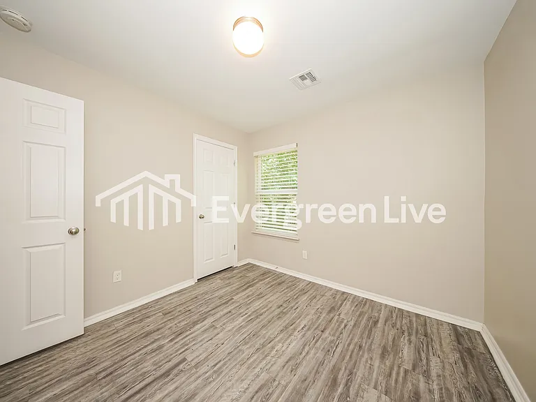1850 Bliss Cir — Photo 13
