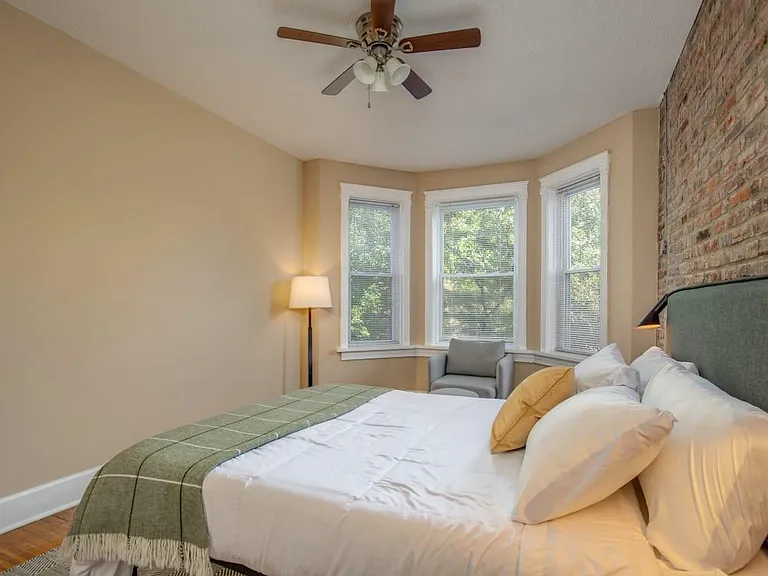 Lyndon Apartment — Photo 19