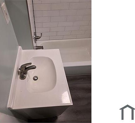 1st image of 95 Maple St #3