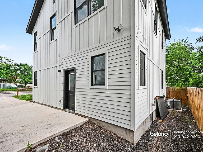 423 N Mesquite St — Photo 17