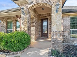 233 Sandy Way, Red Oak, TX 75154