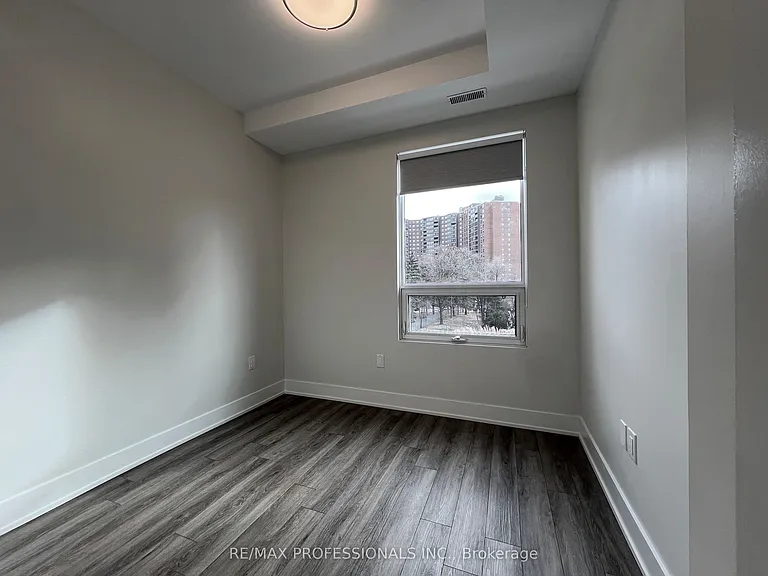 62 Dixfield Dr #123 — Photo 21