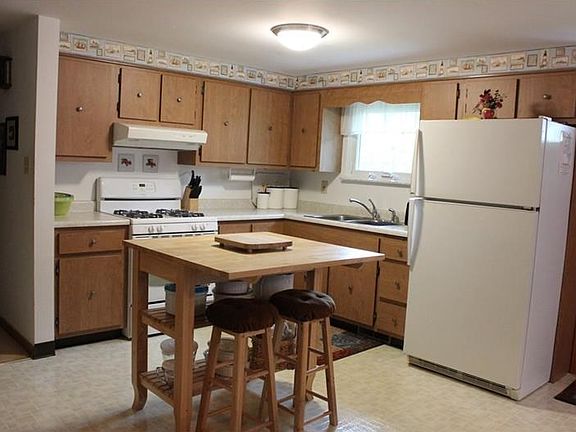 4th image of 1815 Morris Ave