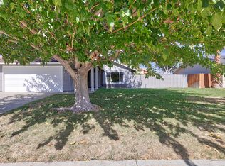 5037 E Avenue R2, Palmdale, CA 93552